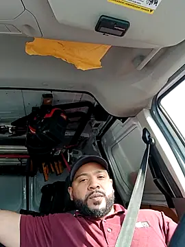 Snapshot of tripping385 chatting on 09-09-25, 07:46 tripping385 online show from 09-09-25, 07:46