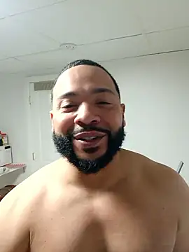 Snapshot of tripping385 chatting on 10-27-25, 12:58 tripping385 online show from 10-27-25, 12:58