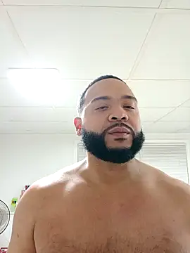 Snapshot of tripping385 chatting on 11-09-25, 03:49 tripping385 online show from 11-09-25, 03:49