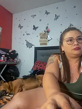 Snapshot of anythompsom chatting on 01-15-26, 09:51 anythompsom online show from 01-15-26, 09:51