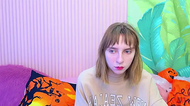 Beverly Gomes online show from 10-19-25, 05:52