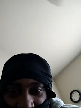 Snapshot of DarkSkinStroker chatting on 09-15-25, 05:57 DarkSkinStroker online show from 09-15-25, 05:57