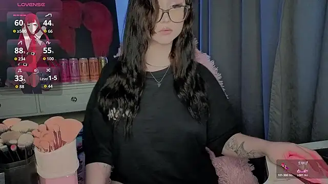 Snapshot of hornyprincess19 chatting on 05-17-26, 03:52 hornyprincess19 online show from 05-17-26, 03:52