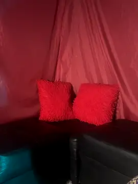 Dark chanel online show from 10-25-25, 04:42