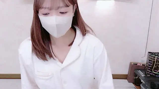 Mayu o19o online show from 11-30-25, 01:09