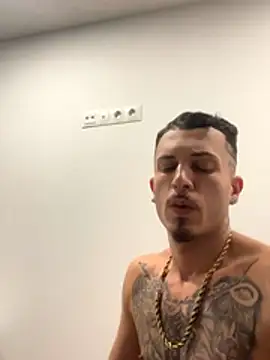 Snapshot of dolarboy17 chatting on 11-23-25, 11:59 dolarboy17 online show from 11-23-25, 11:59