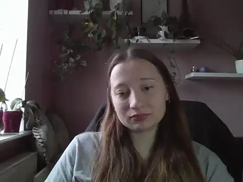 Snapshot of LindaPretty chatting on 09-16-25, 06:14 LindaPretty online show from 09-16-25, 06:14