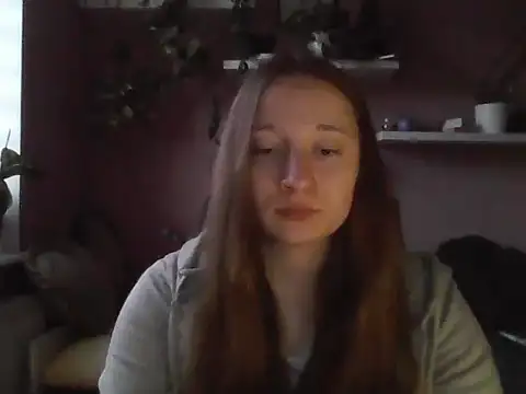 Snapshot of LindaPretty chatting on 10-19-25, 03:12 LindaPretty online show from 10-19-25, 03:12