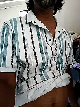 Snapshot of malhotra21 chatting on 09-25-25, 09:02 malhotra21 online show from 09-25-25, 09:02