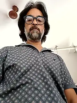 Snapshot of malhotra21 chatting on 09-28-25, 09:58 malhotra21 online show from 09-28-25, 09:58