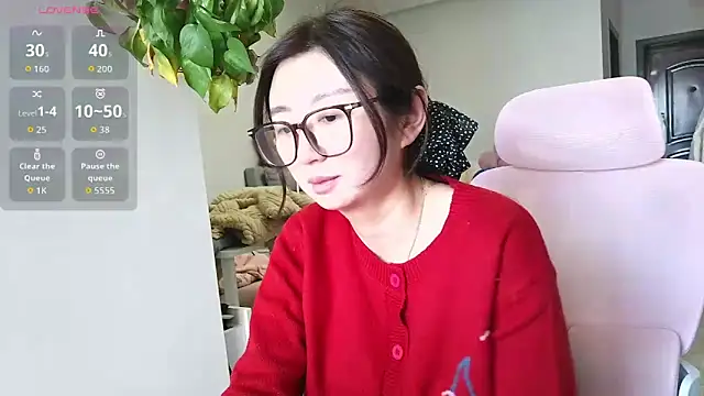 Diva VVN online show from 12-18-25, 06:19