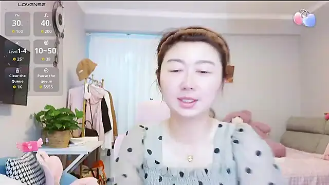 Snapshot of Diva_VVN chatting on 07-20-26, 12:03 Diva VVN online show from 07-20-26, 12:03