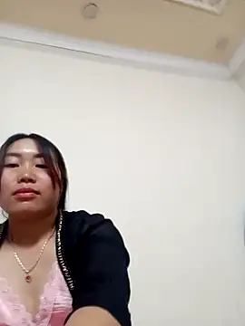 Snapshot of siki-00 chatting on 09-19-25, 01:34 siki-00 online show from 09-19-25, 01:34