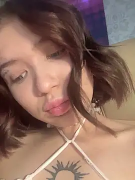 milkiiis online show from 10-18-25, 02:58
