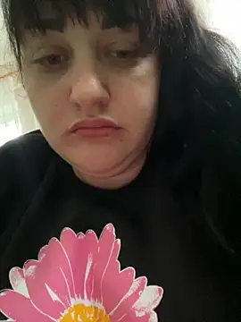 Snapshot of VickiHines chatting on 10-16-25, 06:58 VickiHines online show from 10-16-25, 06:58