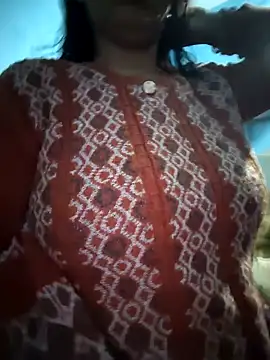 Snapshot of your_favourite_bhabhi chatting on 11-04-25, 12:10 your favourite bhabhi online show from 11-04-25, 12:10