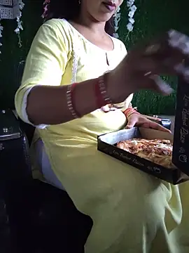 Snapshot of your_favourite_bhabhi chatting on 05-29-26, 07:50 your favourite bhabhi online show from 05-29-26, 07:50