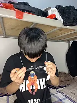 Acuteman online show from 11-26-25, 01:23