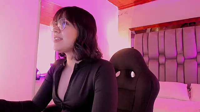 AnnaraLein online show from 12-04-25, 12:42