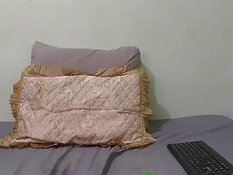 SexyBubbles1 online show from 09-23-25, 11:46