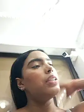 Snapshot of Catalleya_flower chatting on 12-05-25, 07:32 Catalleya flower online show from 12-05-25, 07:32