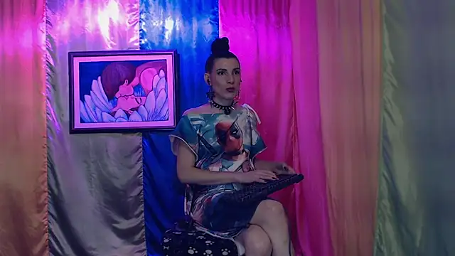 Snapshot of Moira-Hot chatting on 02-06-26, 12:15 Moira-Hot online show from 02-06-26, 12:15