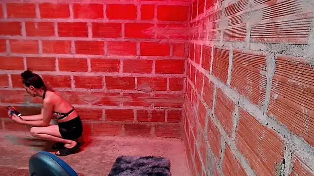 Snapshot of Moira-Hot chatting on 02-17-26, 11:11 Moira-Hot online show from 02-17-26, 11:11