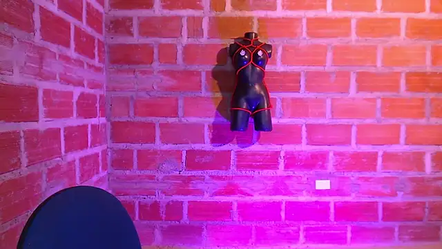 Snapshot of Moira-Hot chatting on 03-03-26, 10:48 Moira-Hot online show from 03-03-26, 10:48