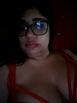 Snapshot of Monse--145 chatting on 02-21-26, 08:59 Monse--145 online show from 02-21-26, 08:59