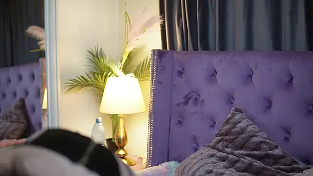 SaraiAngel online show from 04-21-26, 06:34