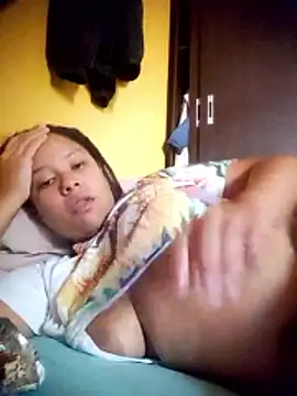 Snapshot of EAAM1@xh chatting on 02-10-26, 08:02 EAAM1xh online show from 02-10-26, 08:02