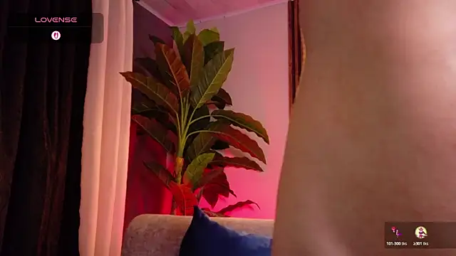 Snapshot of La_Diabla_111_ chatting on 11-25-25, 08:20 La Diabla 111 online show from 11-25-25, 08:20