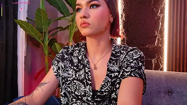 Snapshot of La_Diabla_111_ chatting on 01-05-26, 08:23 La Diabla 111 online show from 01-05-26, 08:23