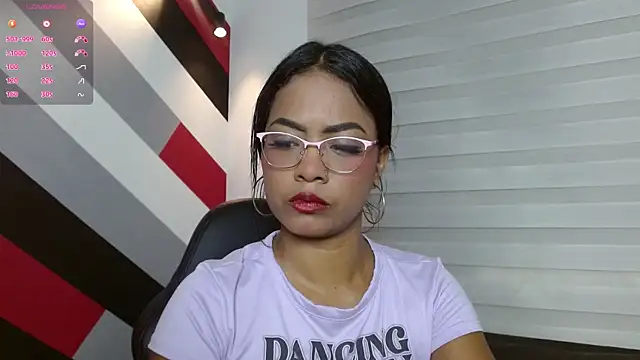 Snapshot of Chloe_Brown3 chatting on 09-08-25, 05:34 Chloe Brown3 online show from 09-08-25, 05:34