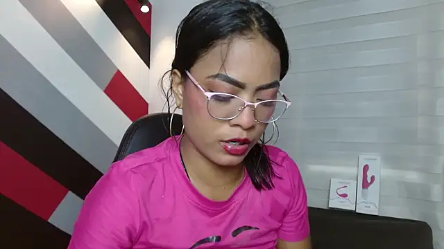 Snapshot of Chloe_Brown3 chatting on 09-15-25, 05:35 Chloe Brown3 online show from 09-15-25, 05:35