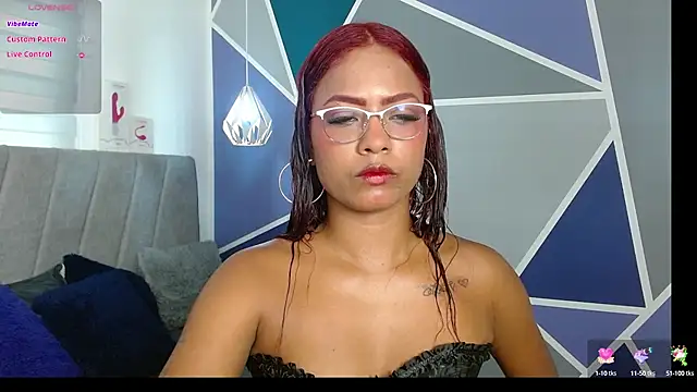 Snapshot of Chloe_Brown3 chatting on 10-11-25, 06:06 Chloe Brown3 online show from 10-11-25, 06:06