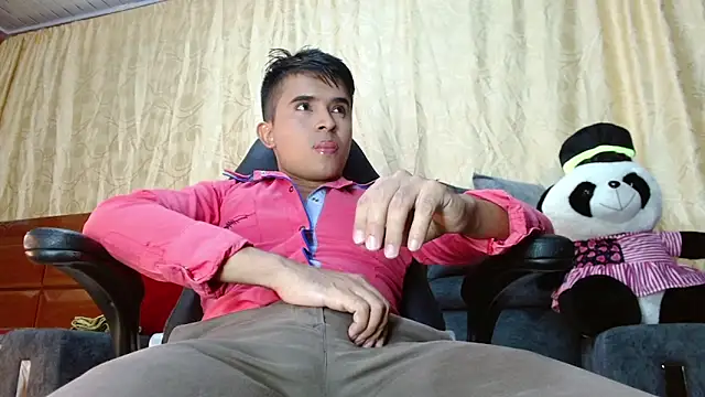 DayroDuran online show from 05-18-26, 07:41