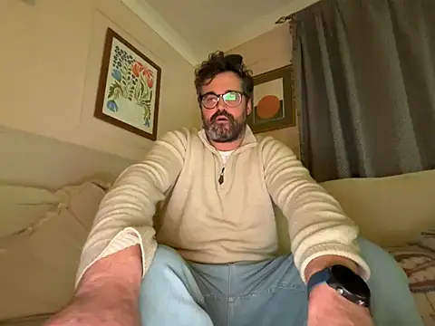 Snapshot of CyprioteWhitefly chatting on 02-21-26, 12:11 CyprioteWhitefly online show from 02-21-26, 12:11