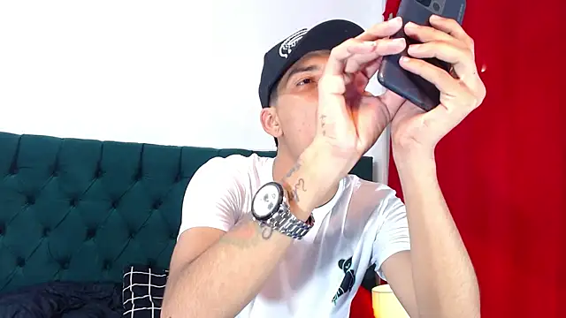 Ariatnaanddilan online show from 10-11-25, 12:21