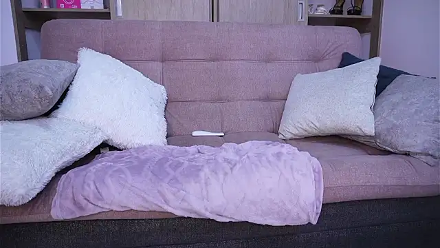 SophiieCumsx online show from 02-13-26, 04:08