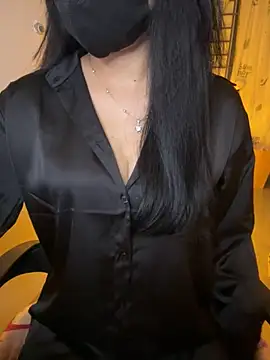 Ngoc Quynh 18 online show from 10-20-25, 03:45