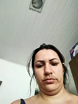 Snapshot of cat9269 chatting on 10-24-25, 06:04 cat9269 online show from 10-24-25, 06:04