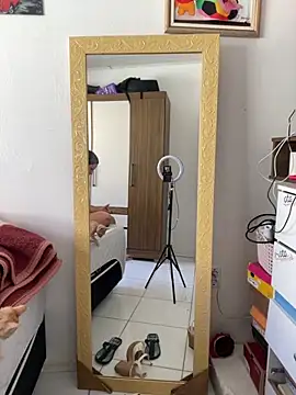 Snapshot of cat9269 chatting on 11-10-25, 05:23 cat9269 online show from 11-10-25, 05:23