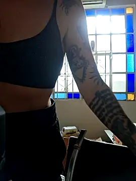 Snapshot of goddessfoxyla chatting on 09-24-25, 02:20 goddessfoxyla online show from 09-24-25, 02:20