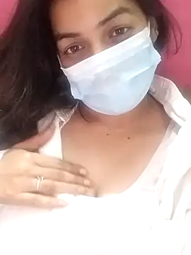 Snapshot of the_saavi chatting on 11-29-25, 05:27 the saavi online show from 11-29-25, 05:27