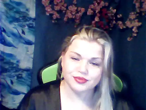 Snapshot of Nayvessa chatting on 11-03-25, 03:02 Nayvessa online show from 11-03-25, 03:02