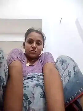 Snapshot of Sonam_shinde chatting on 05-09-26, 04:34 Sonam shinde online show from 05-09-26, 04:34