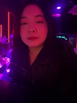 smgirls online show from 12-14-25, 04:12