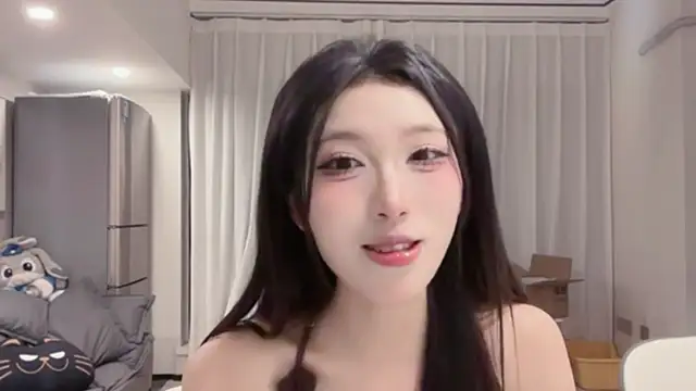 ZhaoZhao-ZM online show from 10-10-25, 12:26