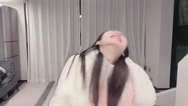 ZhaoZhao-ZM online show from 11-04-25, 01:43